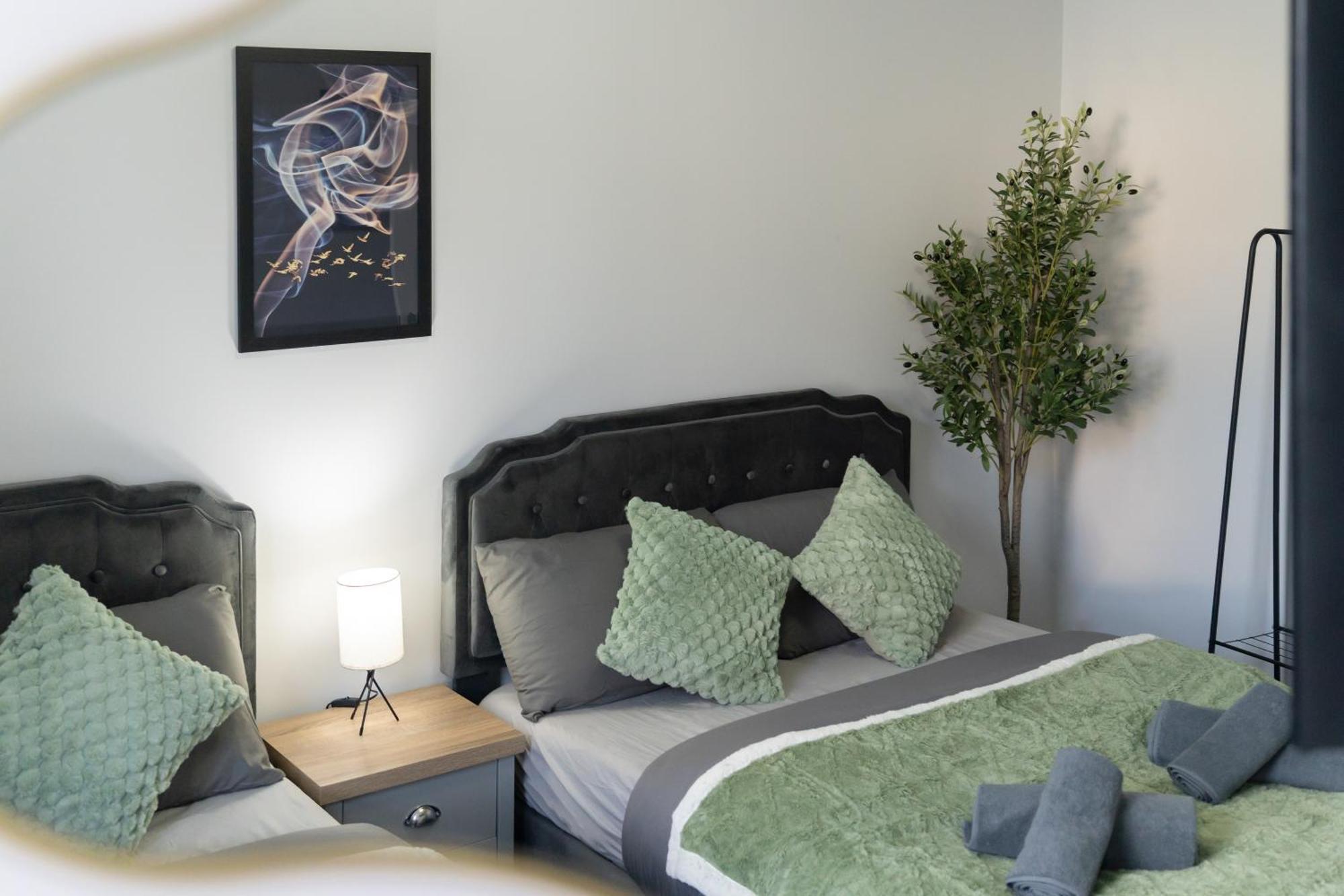Open Mind Property - Apartment With 2 Double Beds Portsmouth Kültér fotó