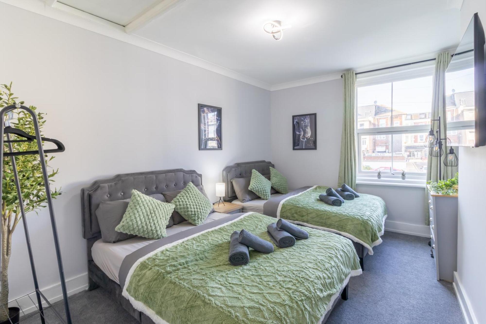 Open Mind Property - Apartment With 2 Double Beds Portsmouth Kültér fotó