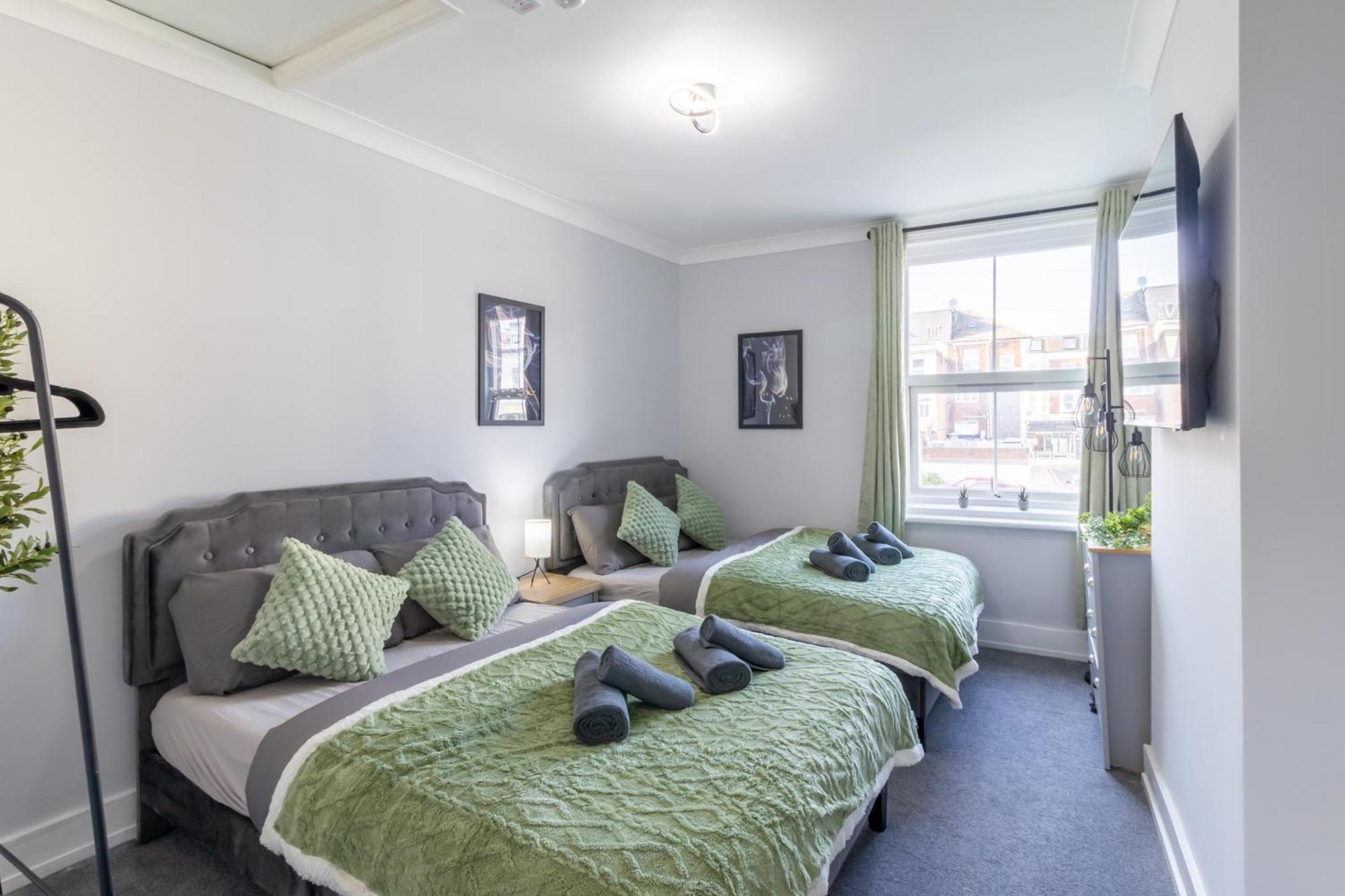 Open Mind Property - Apartment With 2 Double Beds Portsmouth Kültér fotó