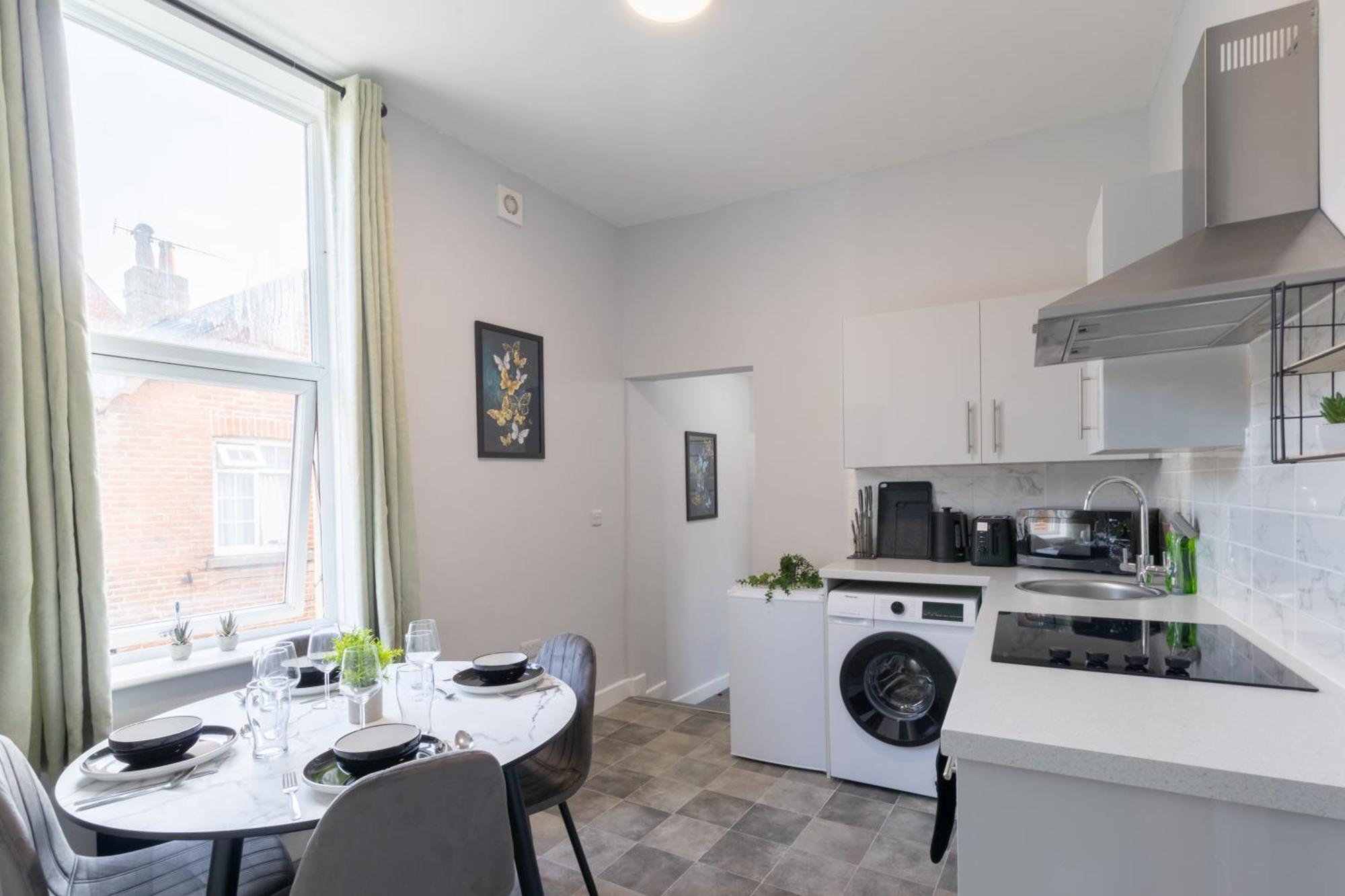 Open Mind Property - Apartment With 2 Double Beds Portsmouth Kültér fotó