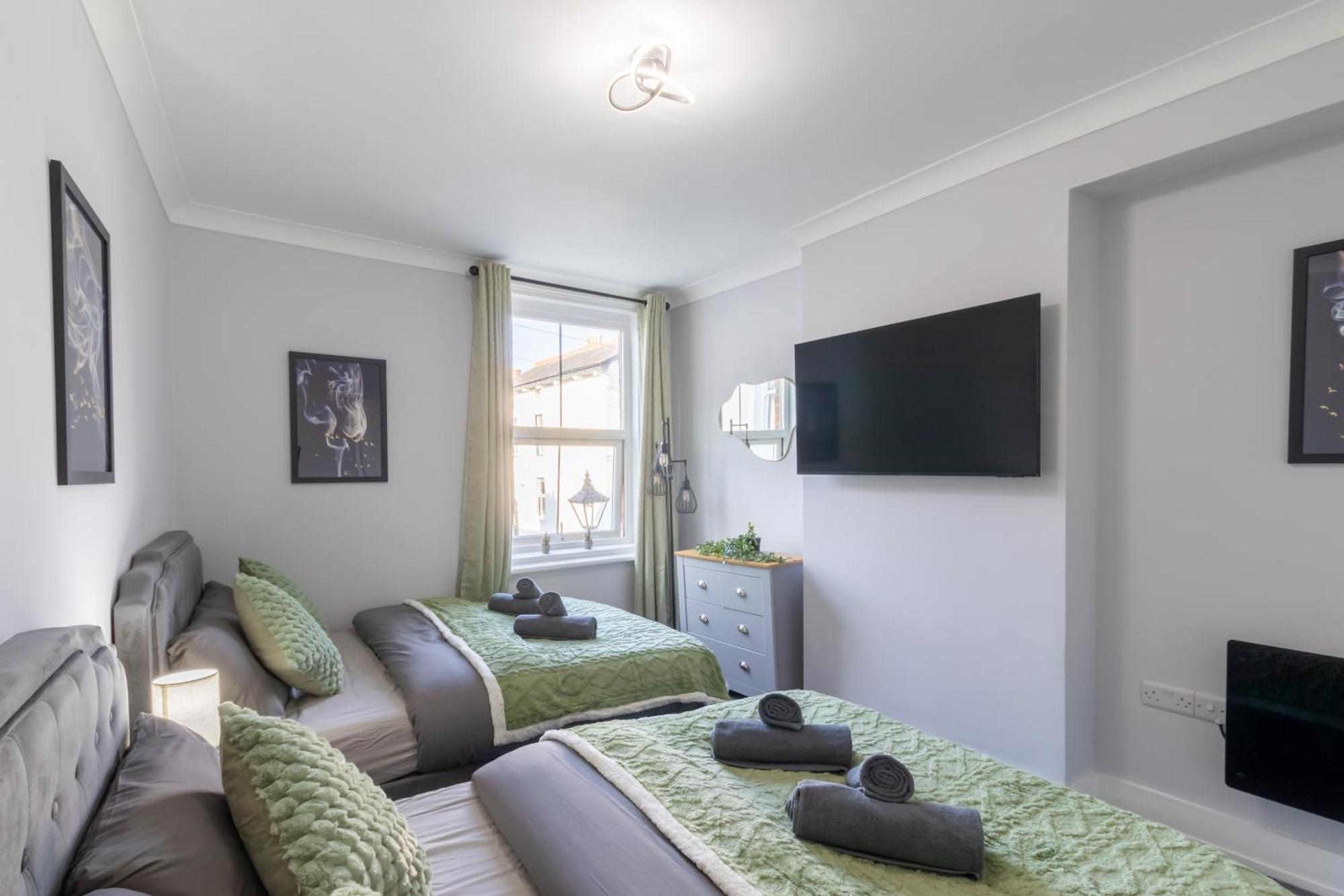 Open Mind Property - Apartment With 2 Double Beds Portsmouth Kültér fotó